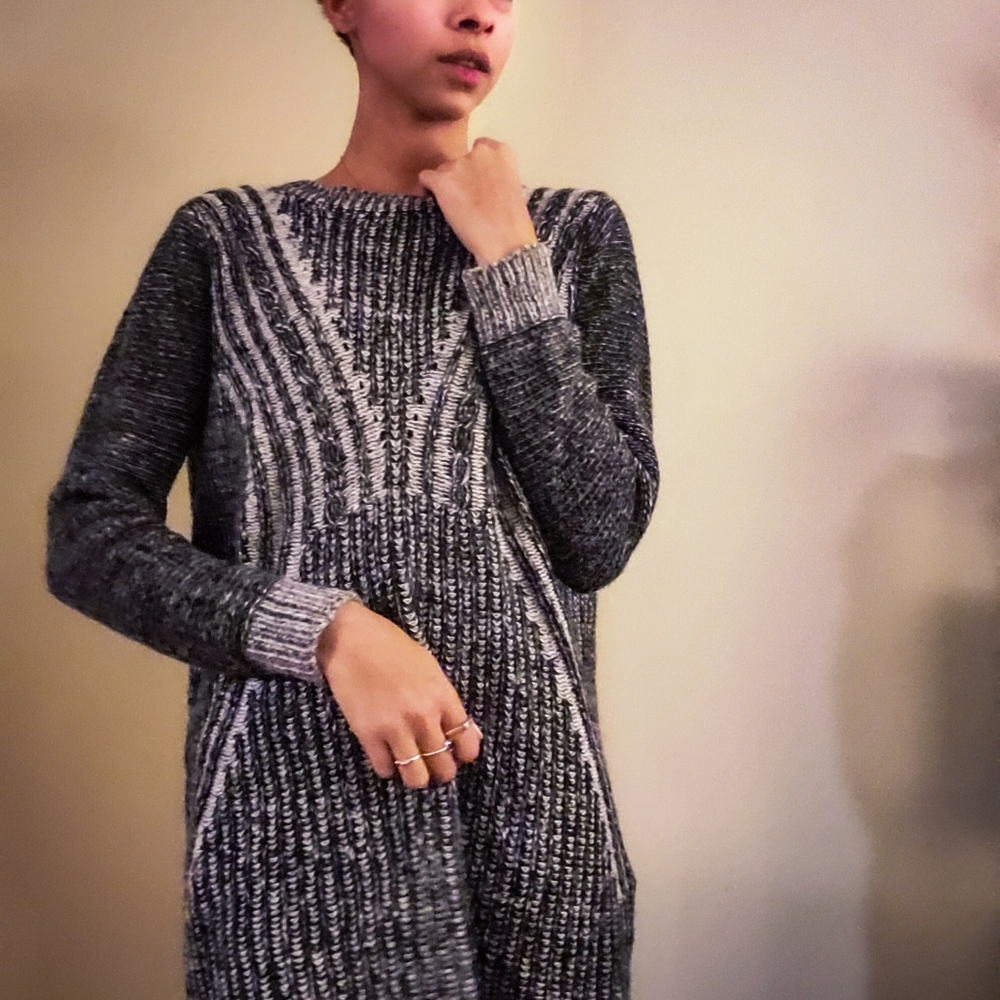 Sweater - Picture 5 of 5